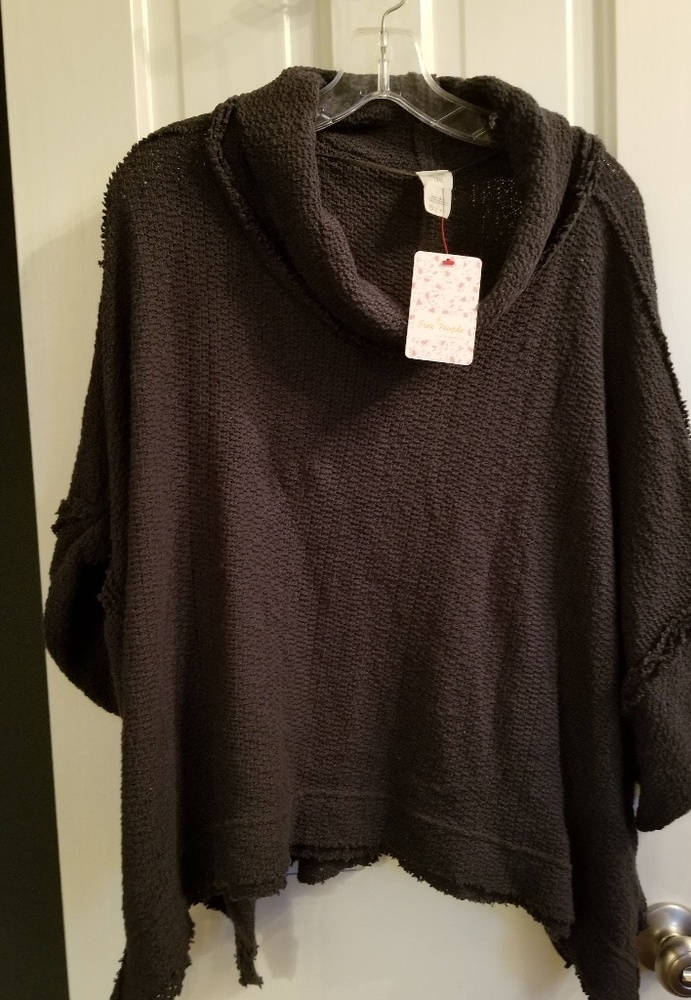 FREE PEOPLE SAMPLE TOP SWEATER NWT